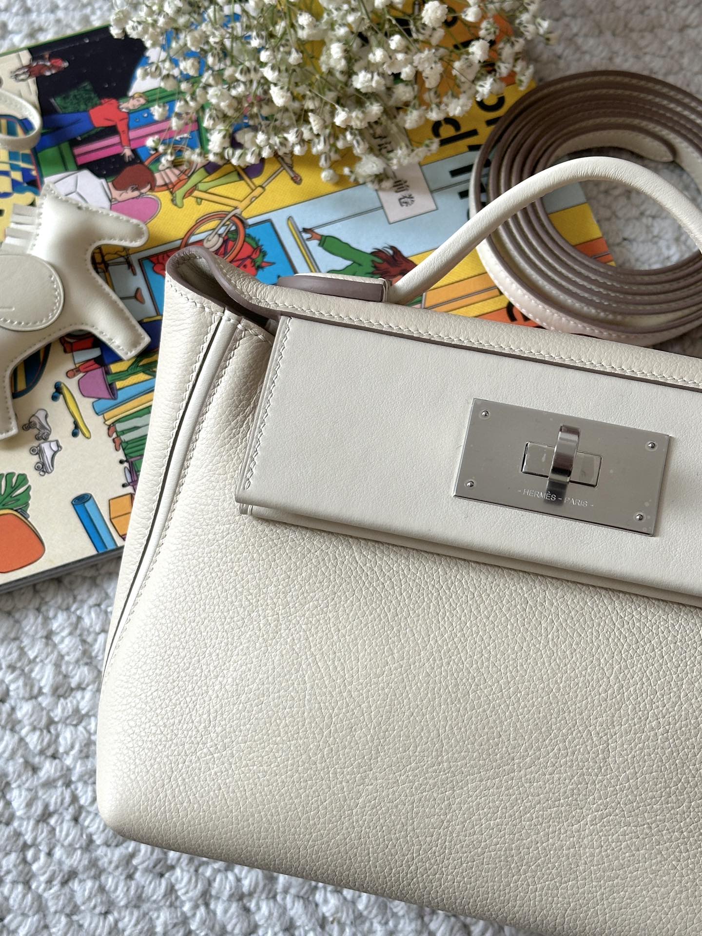 Hermes Kelly Mini 2424 21cm Handbag in White Clemence Leather 